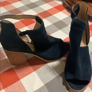 Brand new super cute booties with prep toe